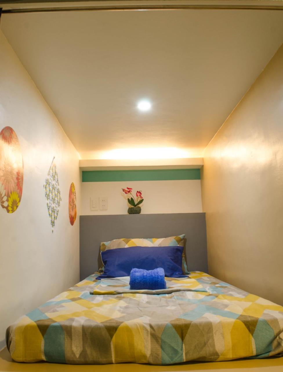 Napsule Suites Davao City Exteriör bild